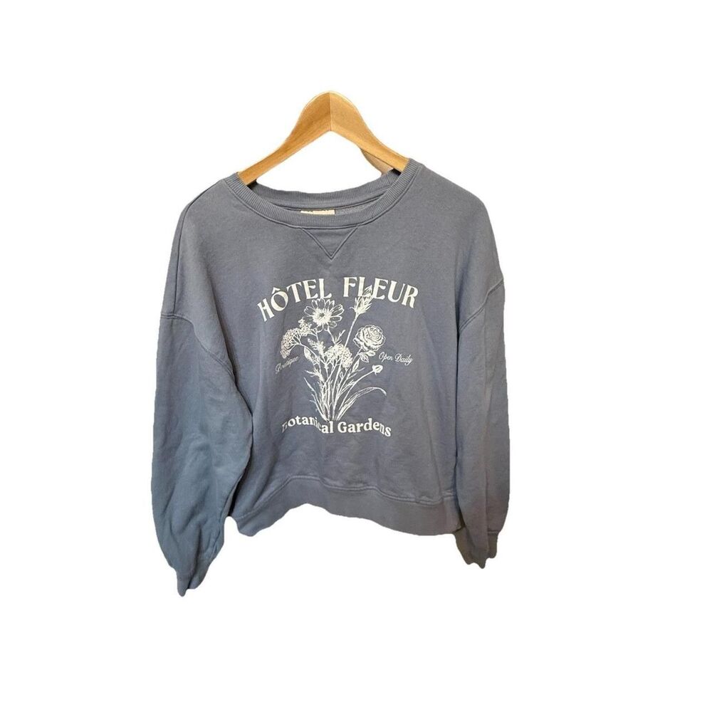 Target Women's Blue Sweatshirt